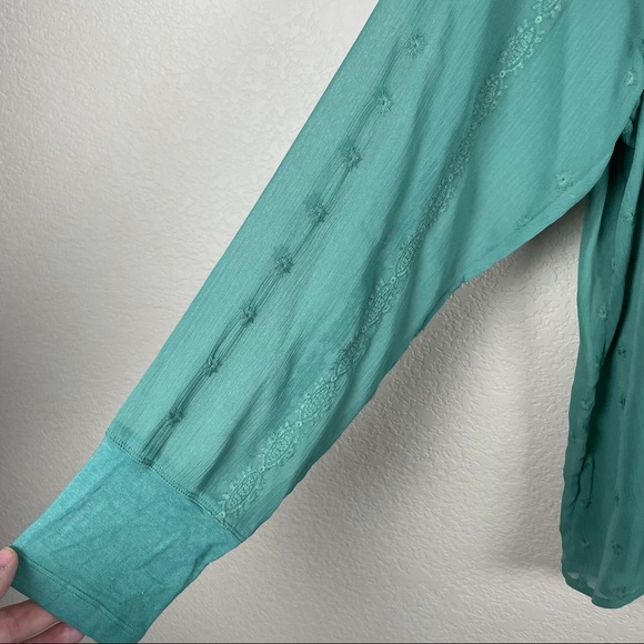 Democracy Green Embroidered Boho Blouse Size L - Picture 8 of 9